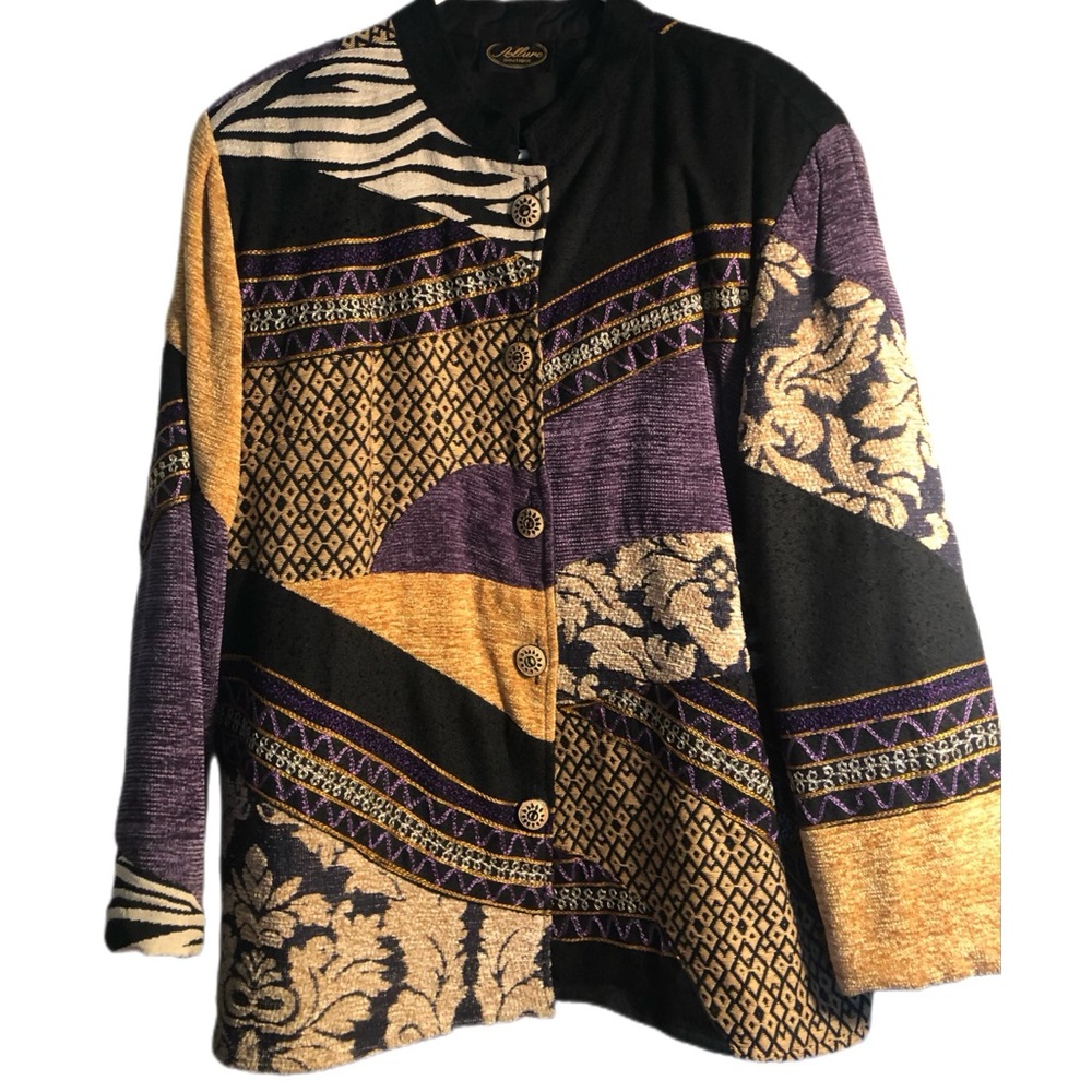 Gorgeous tapestry jacket by Allure Boutique size Large